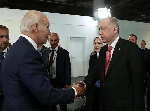 baskan-erdogan-abd-baskani-biden-ile-gorusecek-gozler-o-saatte-1656512082621.jpeg Madrid'deki kritik zirve! Başkan Erdoğan, ABD Başkanı Biden ile görüştü: Beyaz Saray'dan açıklama-4
