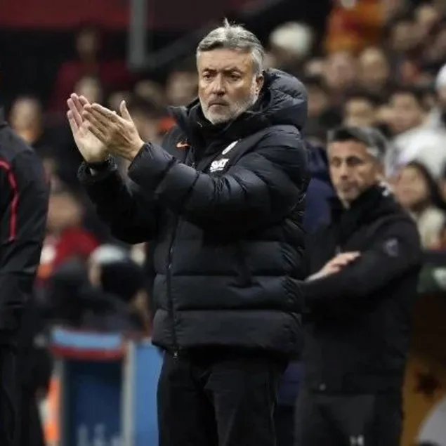 Domenec Torrent’ten sürpriz imza!