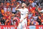 Galatasaray'ın teknik patronu Okan Buruk Beşiktaş derbisine tam gaz çalışıyor!