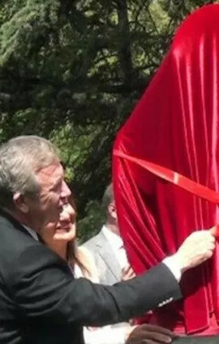 Hizmete bütçe yok diyen Ankara Büyükşehir Belediyesi'den heykel yapımına 1,5 milyon lira