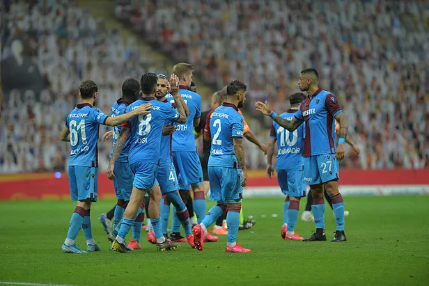 Süper Lig'in zirvesi de dibi de karmakarışık! İşte son puan durumu, fikstür ve 31.hafta maçları-3