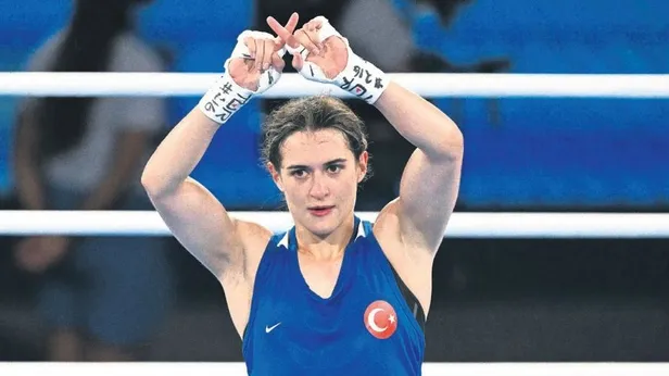 Milli boksörümüz Esra Yıldız Kahraman LGBT terörüne tepki gösterdi!