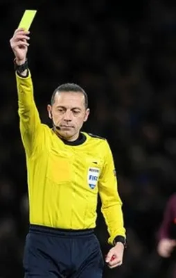 UEFA'dan Cüneyt Çakır'a büyük görev