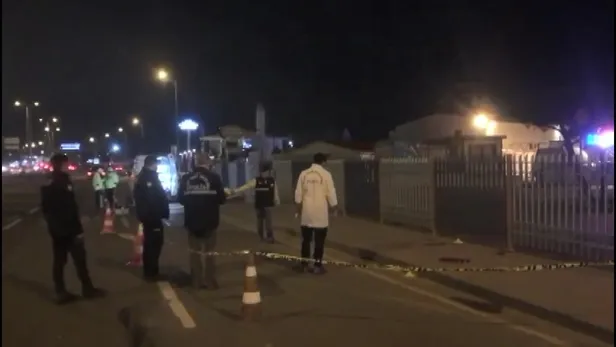 pitbullu-saldirganlara-ates-edip-bir-kisiyi-olduren-polis-tutuklandi-1670441957624.jpg Pitbullu saldırganlara ateş edip bir kişiyi öldüren polis tutuklandı-6