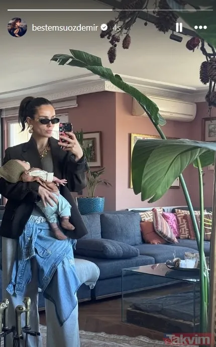 BESTEMSU ÖZDEMİR'DEN OĞLU SARP MARCO İLE YENİ PAYLAŞIM Oyuncu Bestemsu Özdemir, 11 Ocak 2026 tarihinde dünyaya gelen oğlu Sarp Marco ile çekilmiş yeni...