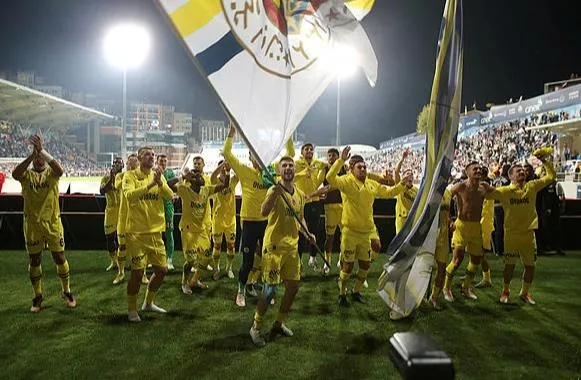 fenerbahcede-ismail-kartal-hem-skor-hem-oyun-olarak-jesusu-solladi-jesuslu-kanarya-mac-basina-12-gol-yerken-bu-1696890655715.jpeg Fenerbahçe'de İsmail Kartal hem skor hem oyun olarak Jesus'u solladı! Jesuslu Kanarya, maç başına 1.2 gol yerken bu rakam İsmail hoca ile 0.4’e düştü-7