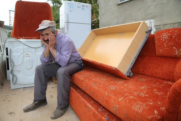 Başkan Erdoğan Ordu’daki heyelan hakkında Vali Seddar Yavuz'dan bilgi aldı-4