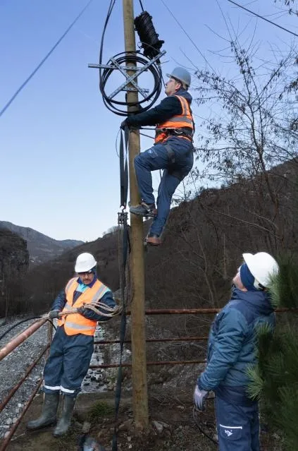 turk-telekom-ceosu-umit-onal-turkiye-yuzyilina-400-bin-kilometreyi-asan-fiber-altyapimizla-giriyoruz-1672526682756.jpeg Türk Telekom CEO’su Ümit Önal: “Türkiye Yüzyılı”na 400 bin kilometreyi aşan fiber altyapımızla giriyoruz-2
