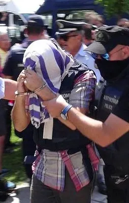 Yunanistan'a kaçan darbeci askerlerle ilgili ilk adım atıldı