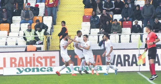 Yiğido hız kesmiyor! BtcTurk Yeni Malatyaspor - Demir Grup Sivasspor: 1-3 MAÇ SONUCU