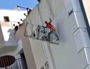 Yürekleri ağza getiren olay! Makara arızalanınca 12. katta asılı kaldılar