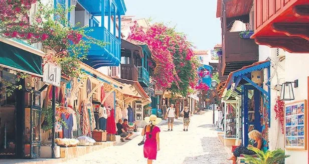 sosyal-guvenlik-kurumu-yetim-ayligi-alan-kiz-cocuklarina-evlenmesi-halinde-evlenme-odenegi-yapiyor-1651006201324.jpeg Sosyal Güvenlik Kurumu yetim aylığı alan kız çocuklarına evlenmesi halinde evlenme ödeneği yapıyor-4