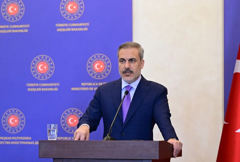 Son dakika: Dışişleri Bakanı Hakan Fidan'dan terörle mücadele mesajı: Irak ile iş birliğini güçlendireceğiz-6