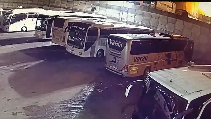 Vatandaş endişeli! Bayrampaşa'daki ölüm korkuluklarına CHP'li İBB'den akla ziyan önlem (İHA)