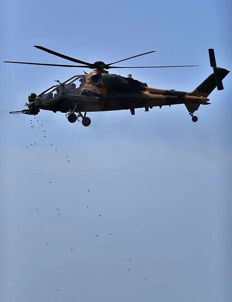 30 Atak helikopteri için Pakistan ile imzalar atıldı-5