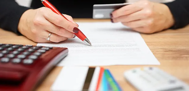 kredi-cekmek-isteyenlere-kredi-cekenlere-bankalardan-fena-haber-bankalarin-ihtiyac-tasit-ve-konut-kredisi-faiz-oranlari-pik-yapti-1619346292471.jpg Bankaların ihtiyaç, taşıt ve konut kredisi faiz oranları pik yaptı! Kredi çekmek isteyenlere, kredi çekenlere bankalardan fena haber!-6