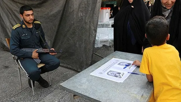 İranın 9. cumhurbaşkanı belli oldu! Seçimi Mesud Pezeşkiyan kazandı