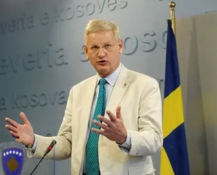 Eski İsveç Başbakanı Hollanda’ya tepki gösterdi