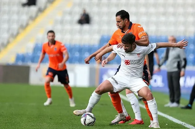 Başakşehir 2 - 1 Sivasspor | MAÇ SONUCU! Emre Belözoğlu 5'te 5 yaptı