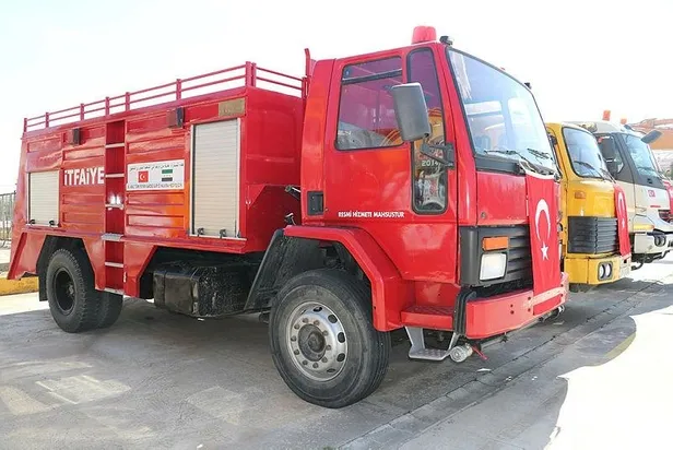 Son dakika: Barış Pınarı Harekatı bölgesine iş makinesi hibe edildi-1