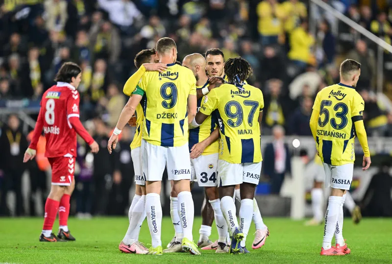 Spor yazarları Fenerbahçe - Sivasspor maçını değerlendirdi! "Sen insan mısın?" - 4