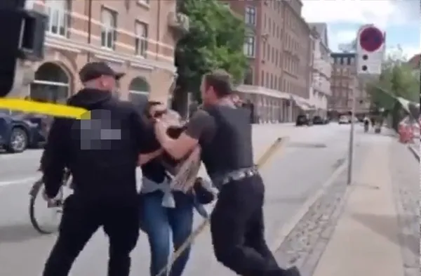 İsveç'te yeni skandal! Salwan Momika'nın parlamento dışında Kur'an- Kerim yakmasına yine göz yumdular-12