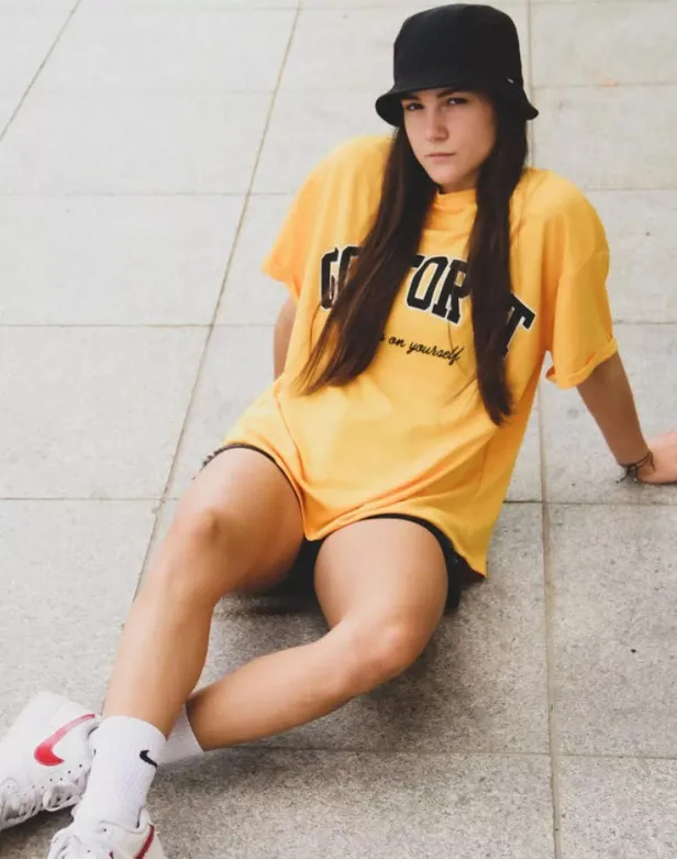 Survivor Nisa yarışma sonrası kendini baştan yarattı annesi bile tanımaz! Barış Murat Yağcı'yla sevgili olan Nisa Bölükbaşı...-5