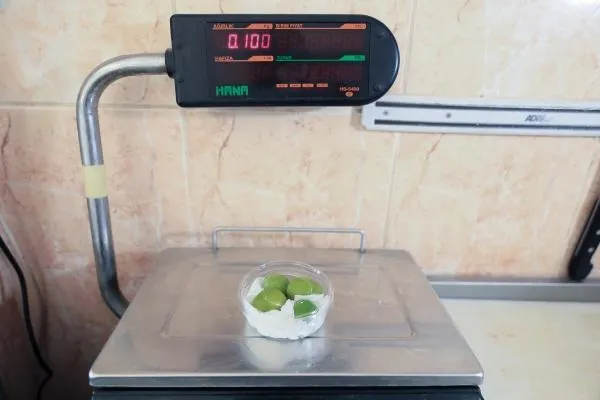 1 kilo kıyma fiyatına 4 adet yeşil erik! Fiyatı sormadan alıyorlar-4