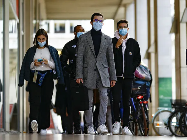 almanyada-koronavirus-vakalarinin-artmasi-nedeniyle-hastanelerde-yogun-bakim-yataklarinin-ve-saglik-personelinin-yetersiz-kalacagi-uyarilari-yapiliyor-1604315172777.jpg Almanya'da koronavirüs vakalarının artması nedeniyle hastanelerde yoğun bakım yataklarının ve sağlık personelinin yetersiz kalacağı uyarıları yapılıyor-2