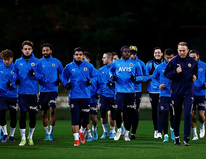 Fenerbahçe’de gündem UEFA Konferans Ligi