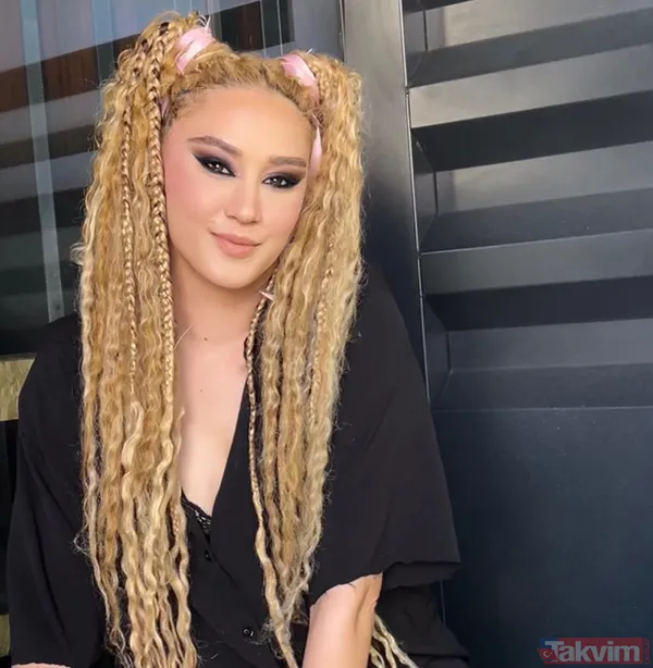 Zeynep Koçak değişmelere doyamadı! Oğuzhan Koç'la evlenmesi beklenirken yollarını ayırmıştı "Yavaş yavaş eski Zeynep oluyor" - 12