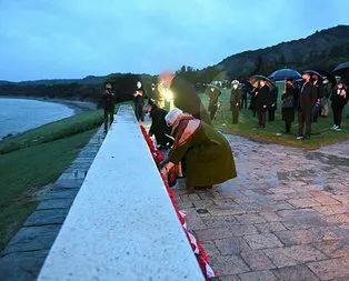 Çanakkale Anzak Koyu’nda sessiz şafak ayini