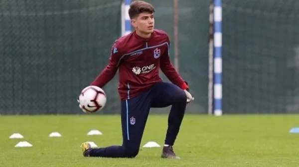 kagan-moradaoglu-kimdir-trabzonspor-kalecisi-kagan-moradaoglu-kim-kac-yasinda-1613750539895.jpg Kağan Moradaoğlu kimdir? Trabzonspor kalecisi Kağan Moradaoğlu kim, kaç yaşında?-2