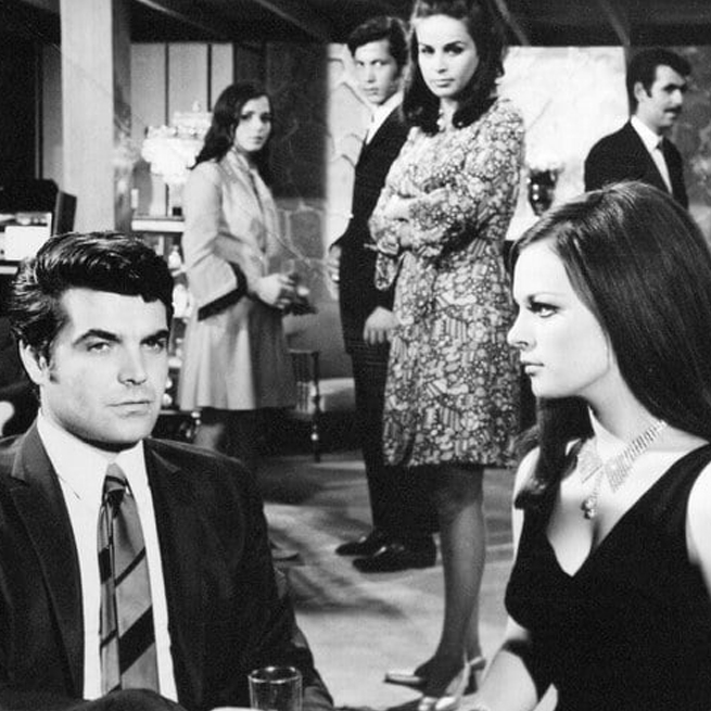 son-dakika-murat-soydan-vefat-etti-yesilcamdan-bir-yildiz-daha-kaydi-1718099441979.jpg Murat Soydan vefat etti! Yeşilçam'dan bir yıldız daha kaydı...-3