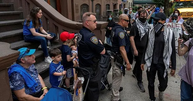 ABD polisinden skandal! Filistin'e destek gösterilerini takip eden AA foto muhabirine orantısız müdahale | AK Parti'den sert tepki
