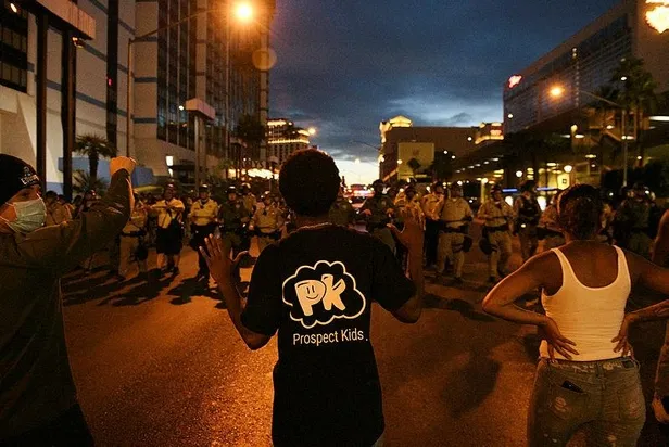 Polisin siyahi George Floyd'u öldürdüğü ABD'de Trump'tan savaş ilanı gibi talimat: Ordu göreve hazır-4