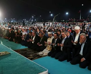 Başkan Erdoğan Yenikapı’da düzenlenen Enderun Teravihine katıldı