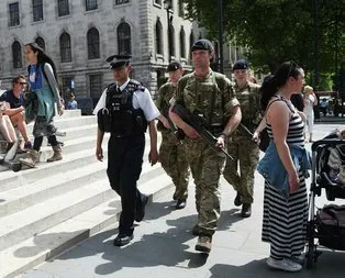 Londra’da önemli binaları silahlı askerler koruyacak