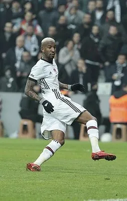 Kartal'ın zirve uçuşu sürüyor