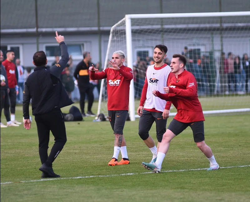 Okan Buruk kararını verdi! Başakşehir maçında yedekler - 3