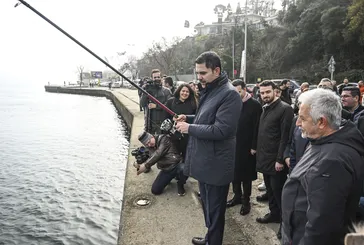 ▶️ Cumhur İttifakı'nın İBB Başkan adayı Murat Kurum'dan Sarıyer’deki olta balıkçılarına müjde: “Sahile vatandaşlarımızın ihtiyaçlarını giderecek seyyar kabinler koyacağız”