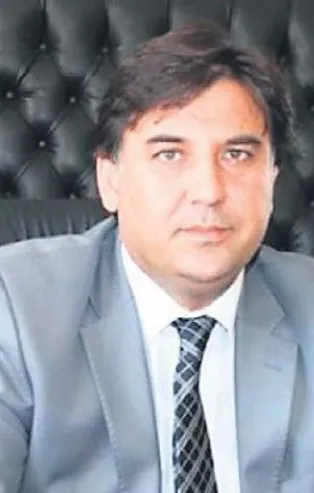 CHP'li belediye başkanı mafyalığa soyundu: Trafikte tartıştığı aileye kabusu yaşattılar