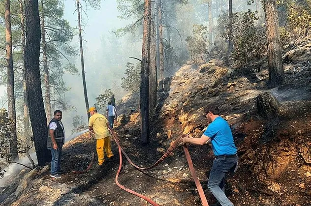 Son dakika: Burdur'un Bucak ilçesinde mangal ateşi, 46 dönüm araziyi kül etti