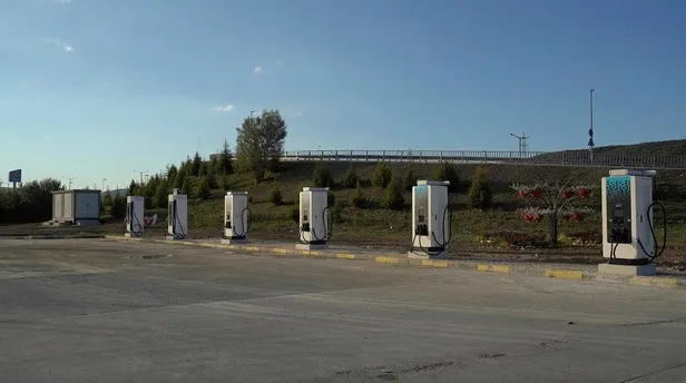 Yerli otomobil Togg'un fiyatı ne kadar olacak? Bakan Varank açıkladı: "Rakiplerine göre çok ucuz olacak"-6