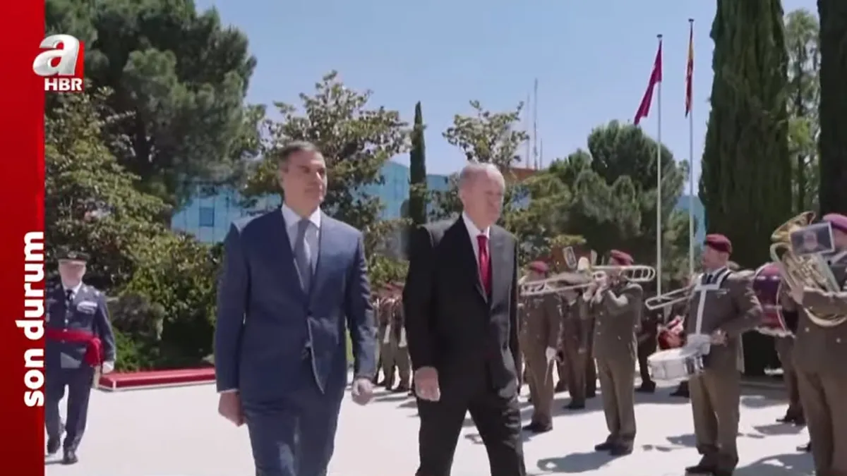 Başkan Recep Tayyip Erdoğan İspanya'da resmi törenle karşılandı