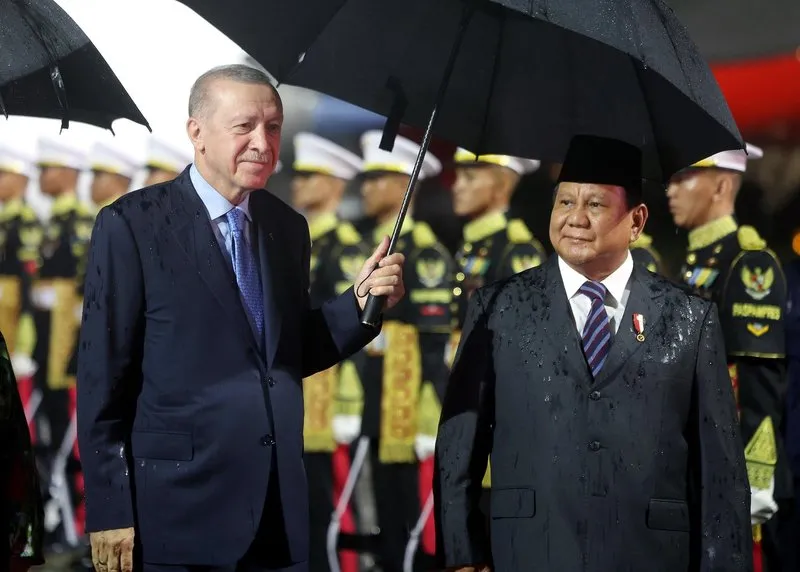 asya-turunun-2-duragi-baskan-erdogan-endonezyada-1739277296905.jpeg Başkan Erdoğan Endonezya'da