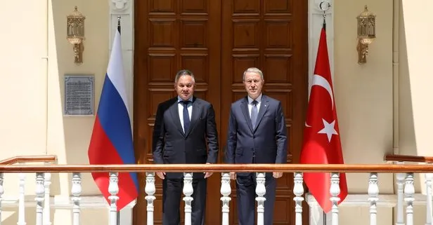 Bakan Akar'dan Rus mevkidaşı ile kritik temas