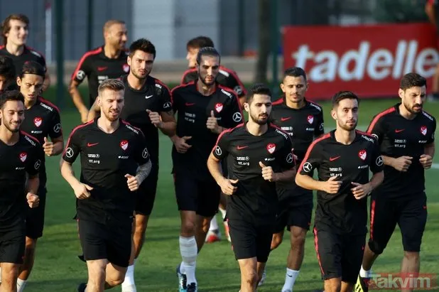 A Milli Futbol Takımı’nda mesai başladı! Türkiye - Rusya maçı ne zaman?