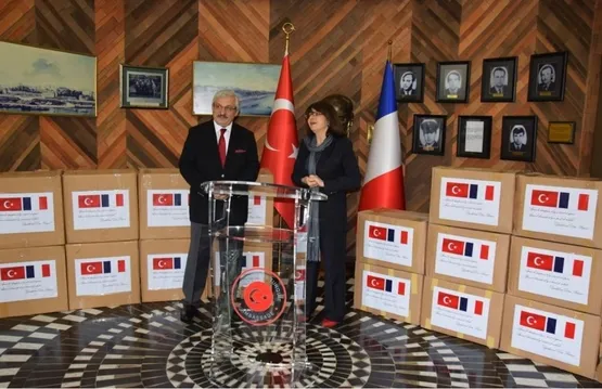 turkiyenin-fransaya-yardimi-fransiz-milletvekili-komunist-melenchonun-zoruna-gitti-1588367891498.jpeg Türkiye’nin Fransa’ya yardımı Fransız milletvekili komünist Melenchon’un zoruna gitti-1