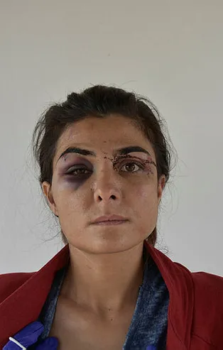 Türkiye günlerce bu olayı konuşmuştu! Melek İpek'in evindeki keşif görüntüleri ortaya çıktı! Jandarma ile dikkat çeken diyalog